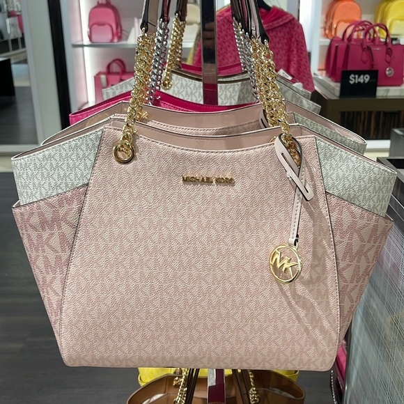 Michael KORS Jet Set Lg  Color-Block Signature Logo Tote Bag
Powder Blush Multi - Picture 1 of 16